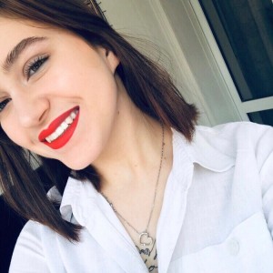 Олейникова Лина Дмитриевна