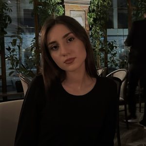 Ярахмедова Элина Тельмановна