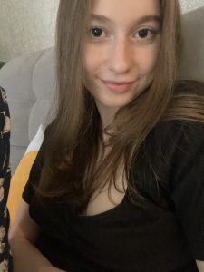 Толстопятова Элина Александровна